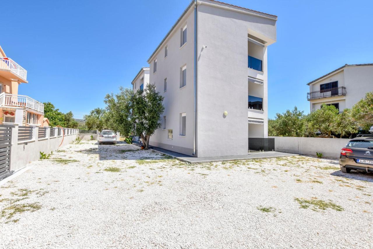 Apartments Zdeslav Rogoznica  Ngoại thất bức ảnh