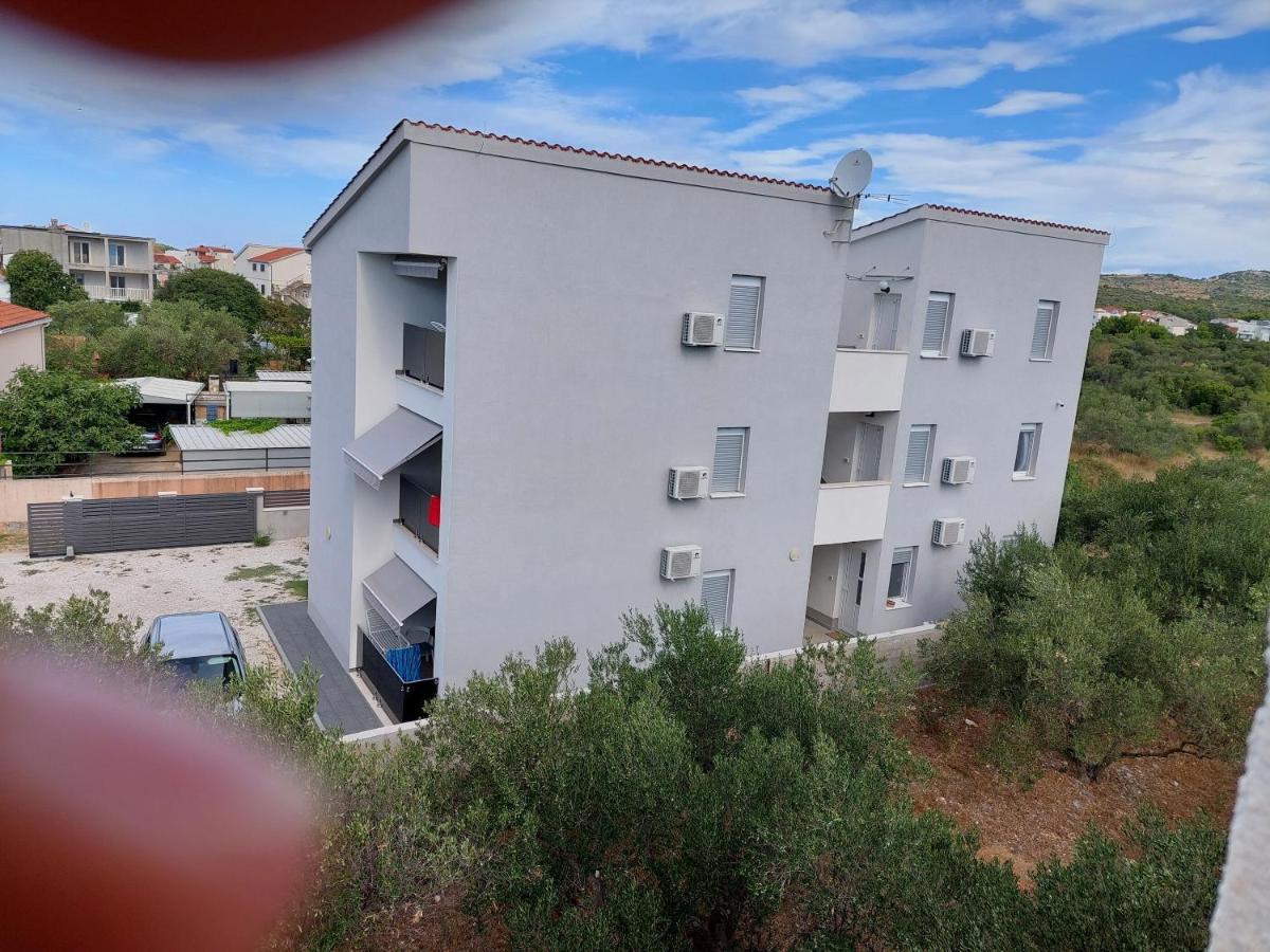 Apartments Zdeslav Rogoznica  Ngoại thất bức ảnh