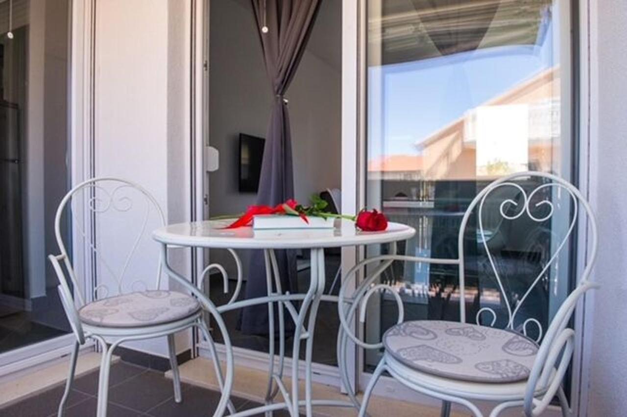 Apartments Zdeslav Rogoznica  Ngoại thất bức ảnh