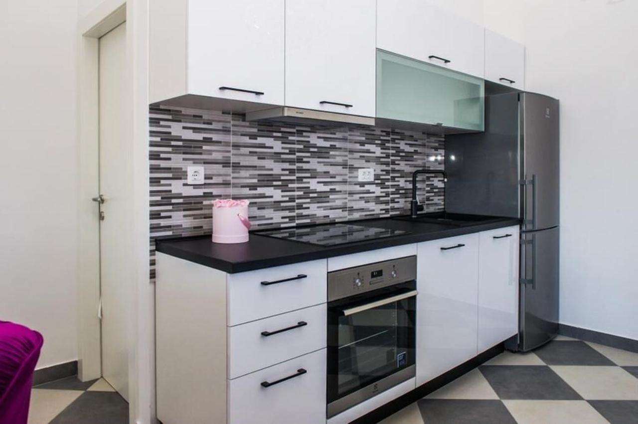 Apartments Zdeslav Rogoznica  Ngoại thất bức ảnh