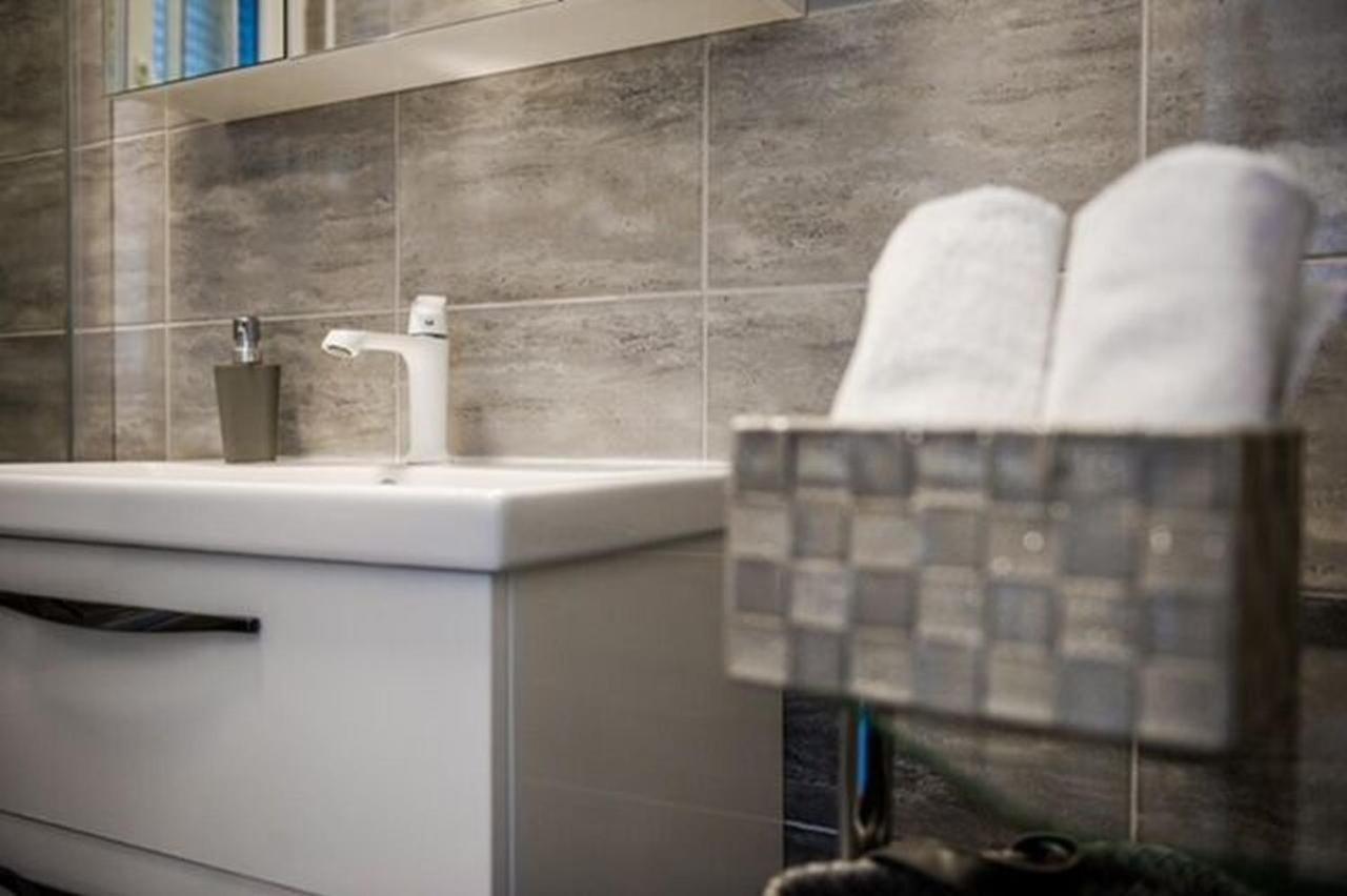 Apartments Zdeslav Rogoznica  Ngoại thất bức ảnh