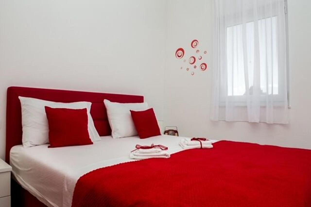 Apartments Zdeslav Rogoznica  Ngoại thất bức ảnh