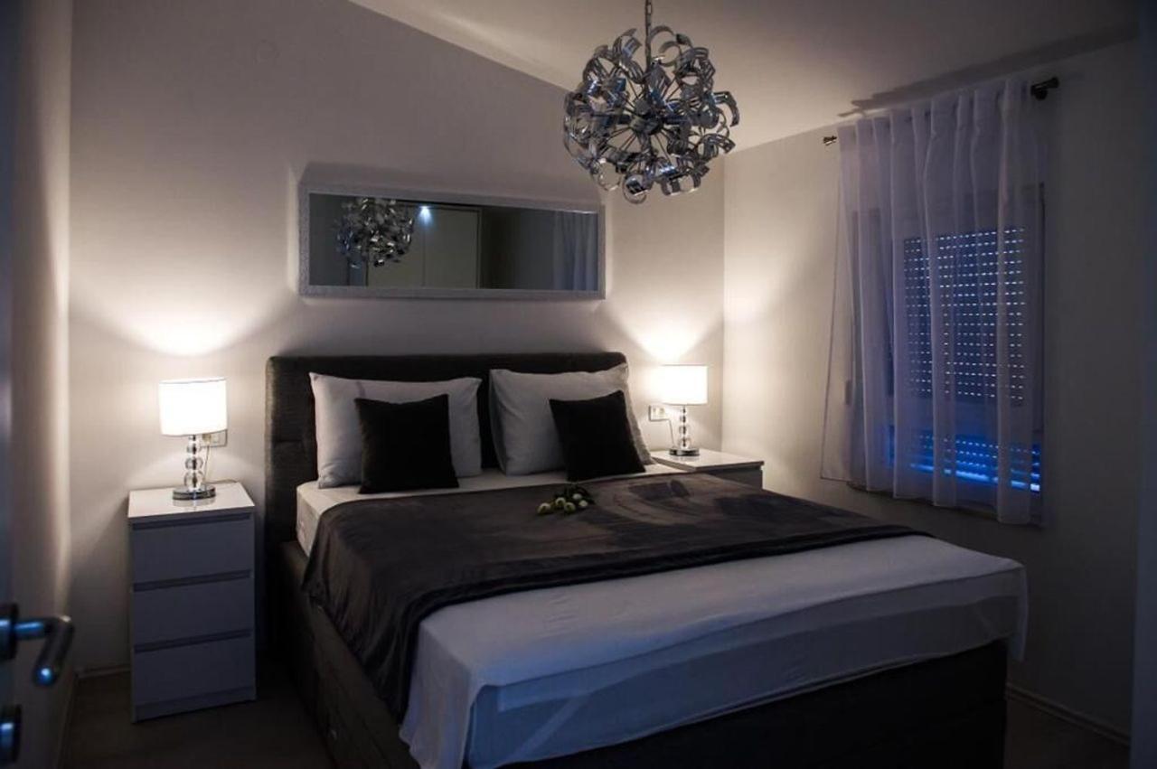 Apartments Zdeslav Rogoznica  Ngoại thất bức ảnh